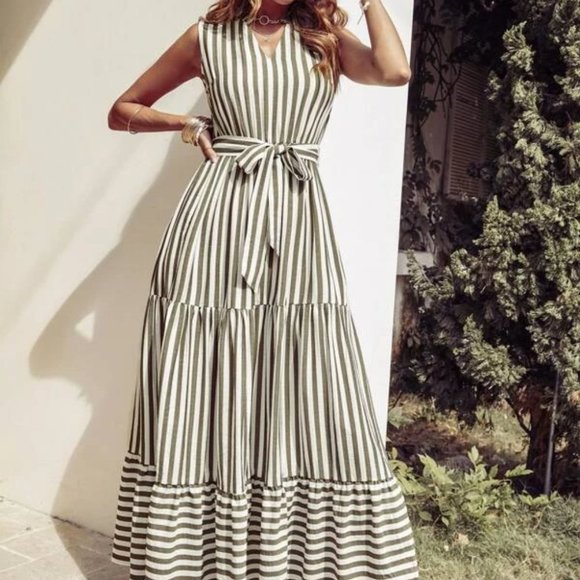 Nautical striped notched neck belted maxi dress - Picture 5 of 7